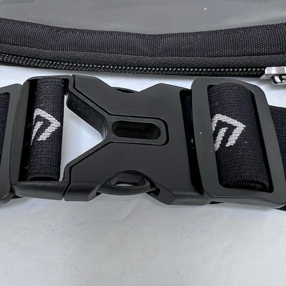 Sporteer Kinetic K1 Running Belt Phone Holder with Touchscreen - Picture 6 of 10